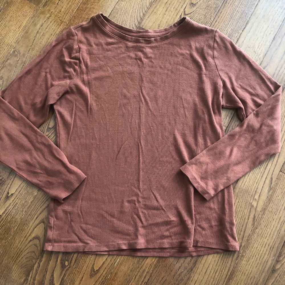 *Time and Tru ribbed top